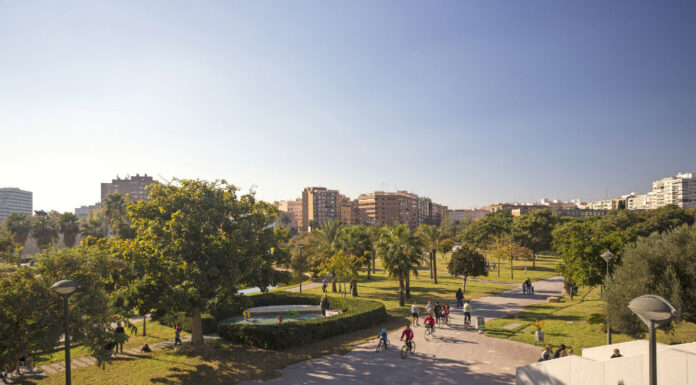 Valencia, una ciudad que ofrece mucho más de lo que ves